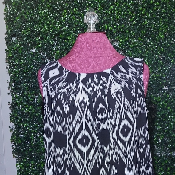 Worthington Black and White Geometric Blouse - Picture 3 of 7